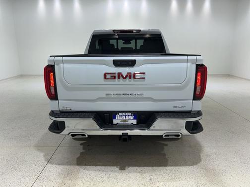 Glacier White Tricoat 2026 GMC Sierra 1500 SLT
