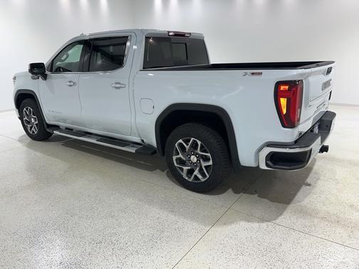 Glacier White Tricoat 2026 GMC Sierra 1500 SLT