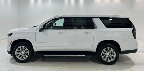 Iridescent Pearl Tricoat 2025 Chevrolet Suburban Premier