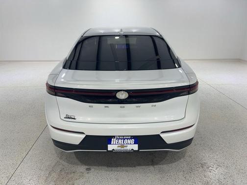 2025 Toyota Crown XLE