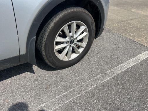 Sparkling Silver 2019 Kia Sorento L