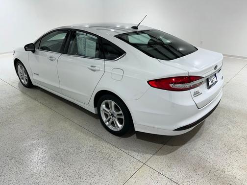 Oxford White 2018 Ford Fusion Hybrid S