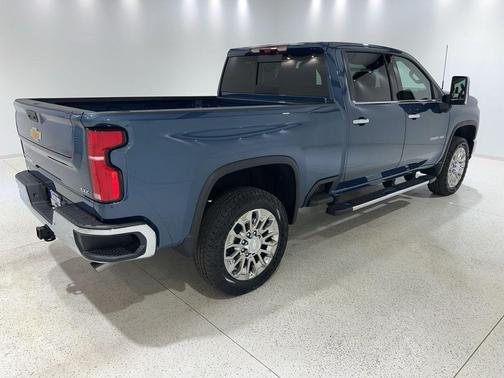 Lakeshore Blue Metallic 2025 Chevrolet Silverado 2500 LTZ