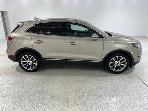 Silver Sand Metallic 2015 Lincoln MKC Base