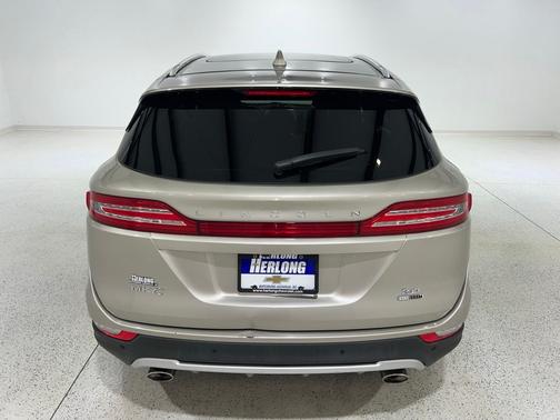 Silver Sand Metallic 2015 Lincoln MKC Base
