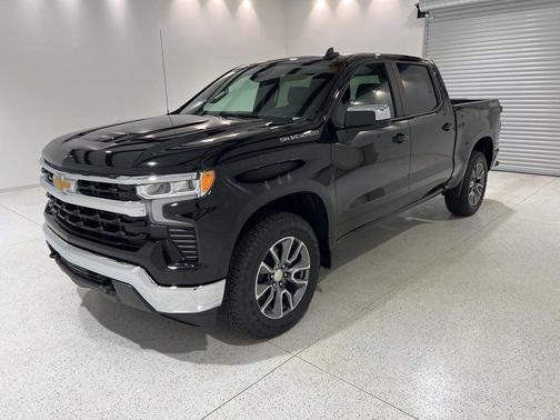 Black 2024 Chevrolet Silverado 1500 LT