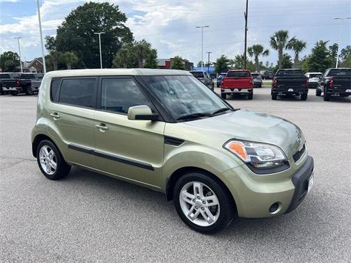 2011 Kia Soul +