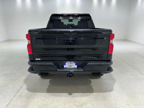 Black 2026 Chevrolet Silverado 1500 Custom Trail Boss