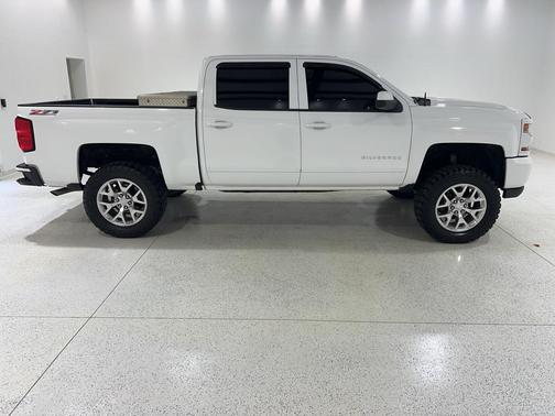 2017 Chevrolet Silverado 1500 2LT