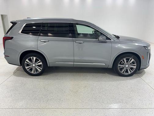 2025 Cadillac XT6 Premium Luxury AWD