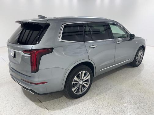 2025 Cadillac XT6 Premium Luxury AWD