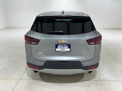 Sterling Gray Metallic 2023 Chevrolet Blazer 2LT