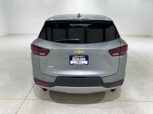 Sterling Gray Metallic 2023 Chevrolet Blazer LT