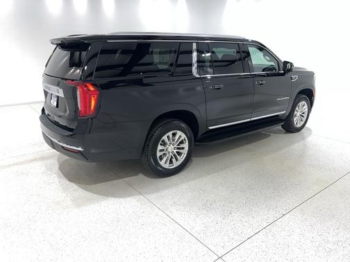 Onyx Black 2024 GMC Yukon XL SLT