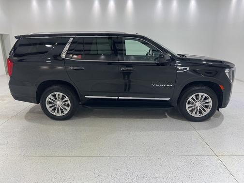 Onyx Black 2023 GMC Yukon SLT