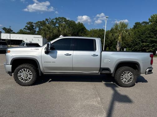 Silver Ice Metallic 2022 Chevrolet Silverado 2500 High Country