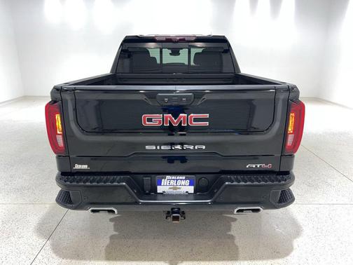 Onyx Black 2023 GMC Sierra 1500 AT4