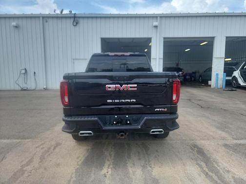 Onyx Black 2023 GMC Sierra 1500 AT4