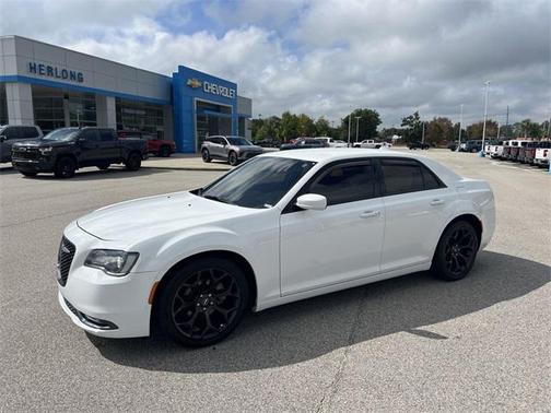 2020 Chrysler 300 S