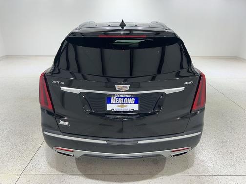 Stellar Black Metallic 2020 Cadillac XT5 Premium Luxury