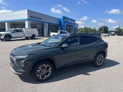 2025 Chevrolet Trax LT