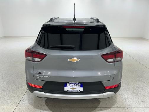 Sterling Gray Metallic 2025 Chevrolet Trailblazer LT
