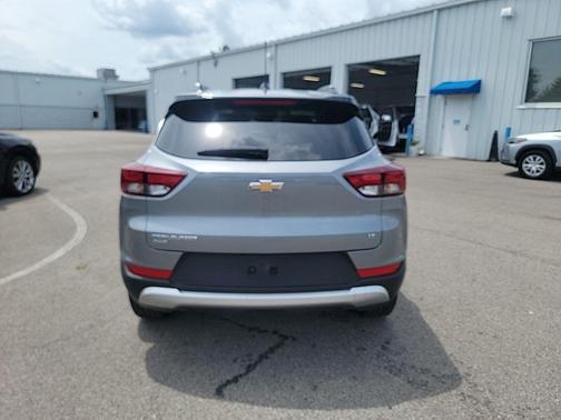 Sterling Gray Metallic 2025 Chevrolet Trailblazer LT