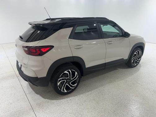 White Sands 2026 Chevrolet Trailblazer RS