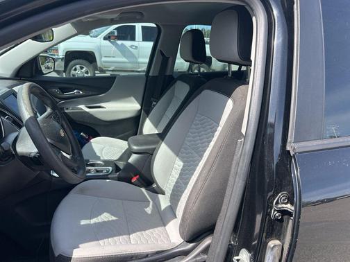 Mosaic Black Metallic 2020 Chevrolet Equinox LS