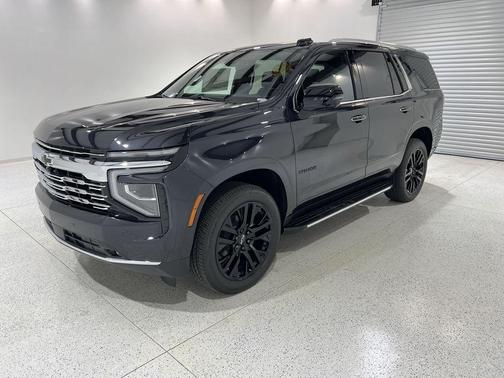 Dark Ash Metallic 2025 Chevrolet Tahoe Premier