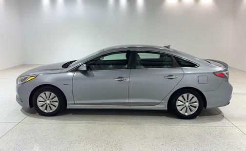 Pewter Gray Metallic 2016 Hyundai SONATA Hybrid SE