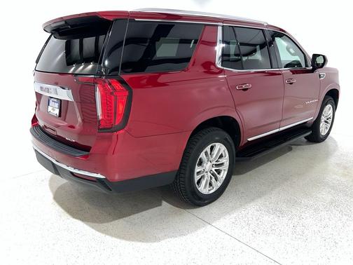 Volcanic Red Tintcoat 2024 GMC Yukon SLT