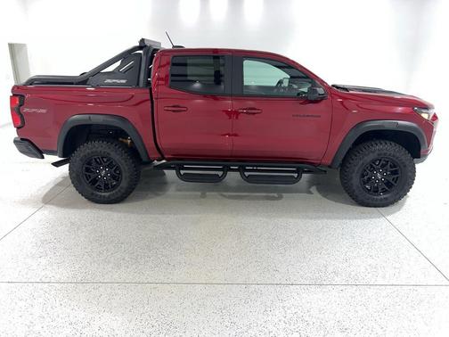 Radiant Red Tintcoat 2025 Chevrolet Colorado ZR2
