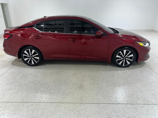 Scarlet Ember Tintcoat 2022 Nissan Sentra SV