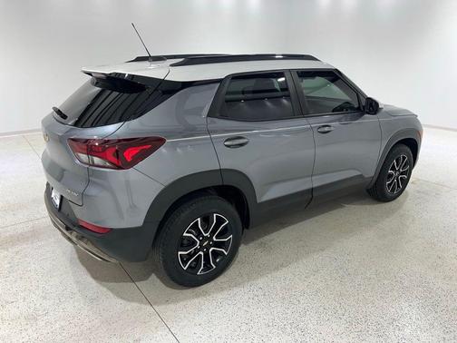 Satin Steel Metallic 2021 Chevrolet Trailblazer ACTIV