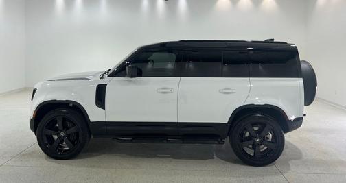 Fuji White 2025 Land Rover Defender X-Dynamic SE