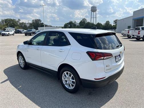 2022 Chevrolet Equinox LS