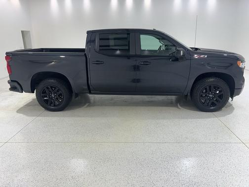 Dark Ash Metallic 2024 Chevrolet Silverado 1500 RST