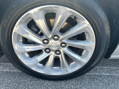 Quicksilver Metallic 2016 Buick LaCrosse Base