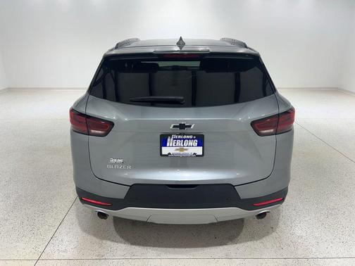 Sterling Gray Metallic 2024 Chevrolet Blazer 2LT
