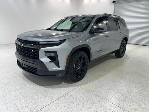 Sterling Gray Metallic 2026 Chevrolet Traverse RS