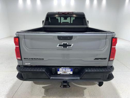 2024 Chevrolet Silverado 2500 4WD Crew Cab Standard Bed ZR2