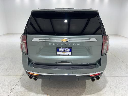 2024 Chevrolet Suburban Premier