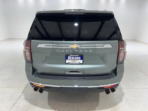 2024 Chevrolet Suburban Premier