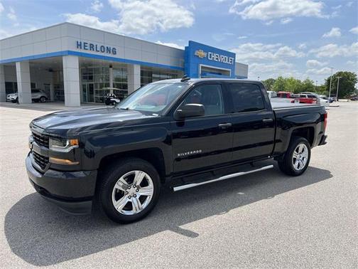 2018 Chevrolet Silverado 1500 Custom
