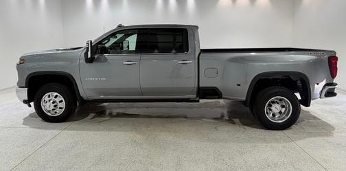 Sterling Gray Metallic 2025 Chevrolet Silverado 3500 LTZ