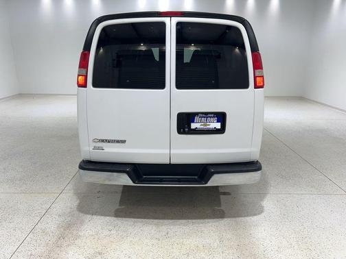 Summit White 2019 Chevrolet Express 3500 LT