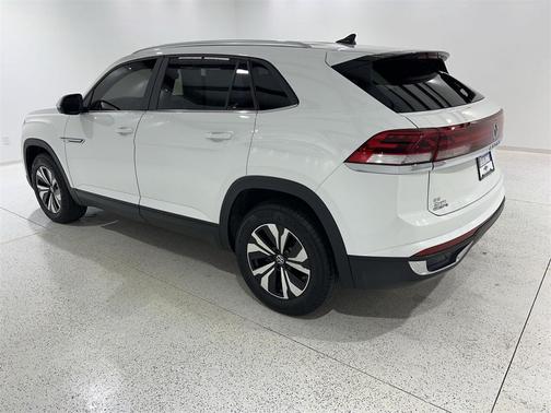 2025 Volkswagen Atlas Cross Sport 2.0T SE