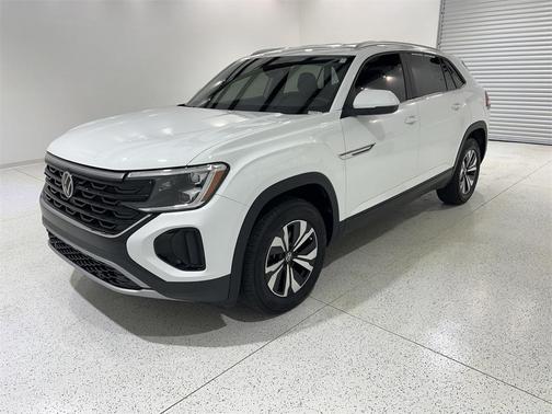 2025 Volkswagen Atlas Cross Sport 2.0T SE