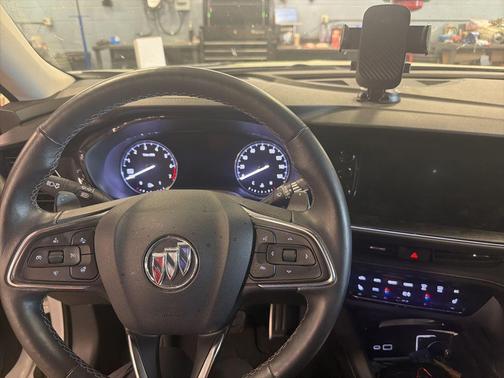 2022 Buick Envision FWD Essence